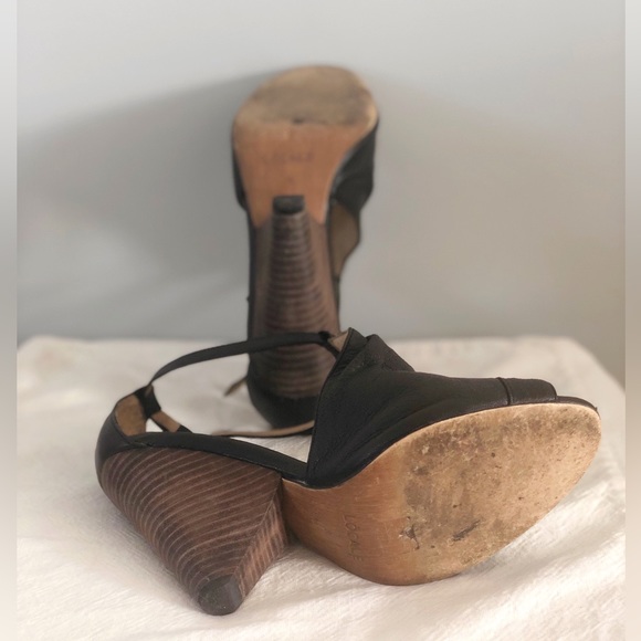 Lōcale t strap black chunky heels - Picture 4 of 8